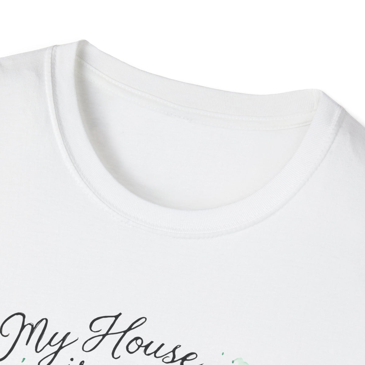 House Full of Animals T-Shirt – Funny Pet Lover Gift for Dog & Cat Owners