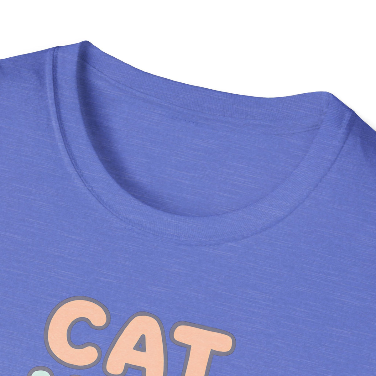 Cat Mom with Heart T-Shirt – Unisex Gildan Softstyle Tee