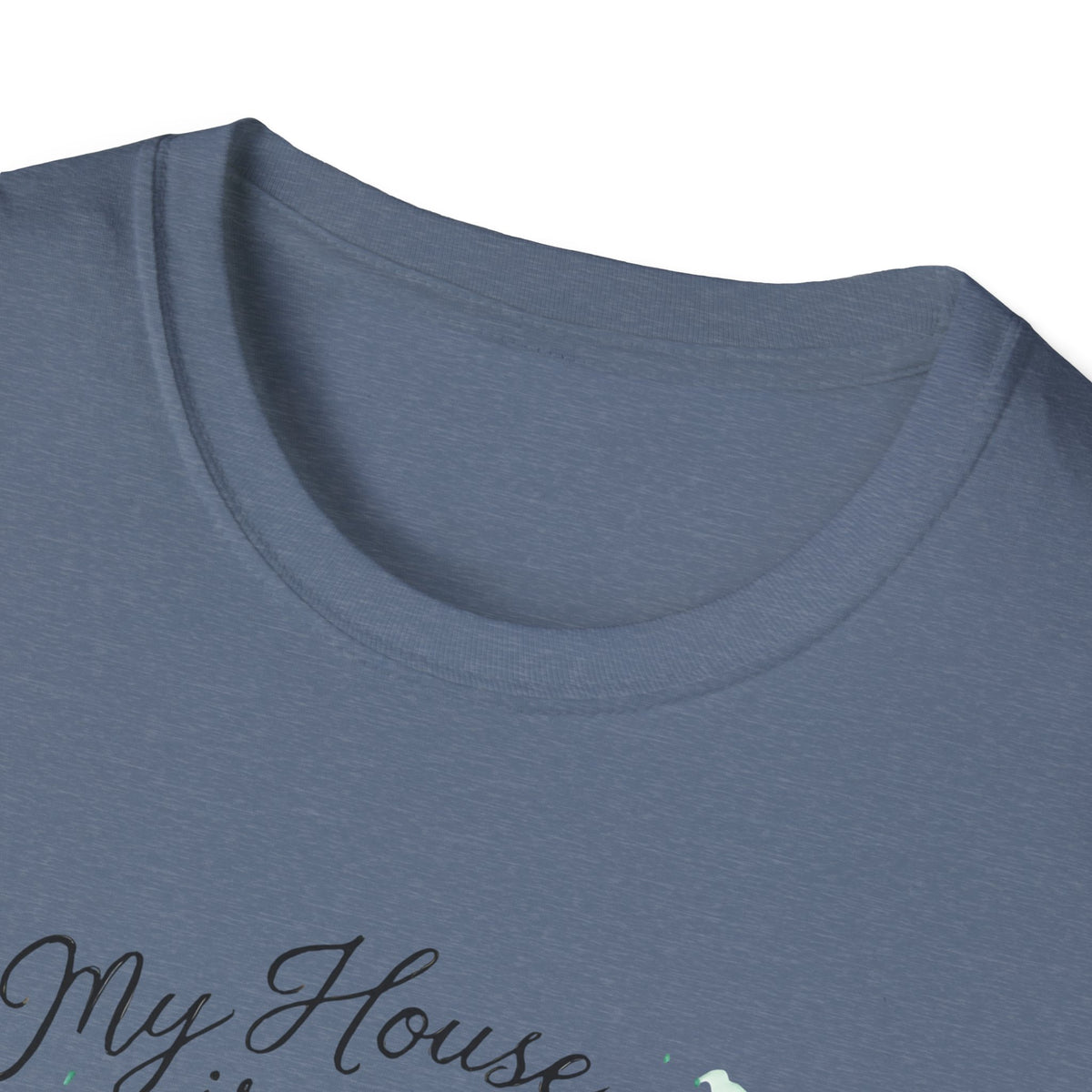House Full of Animals T-Shirt – Funny Pet Lover Gift for Dog & Cat Owners