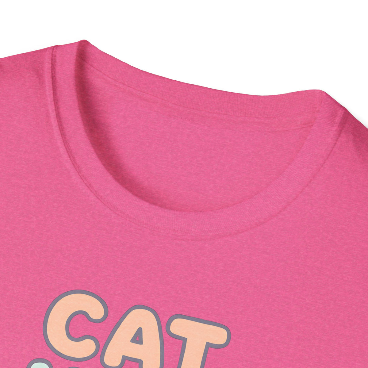 Cat Mom with Heart T-Shirt – Unisex Gildan Softstyle Tee