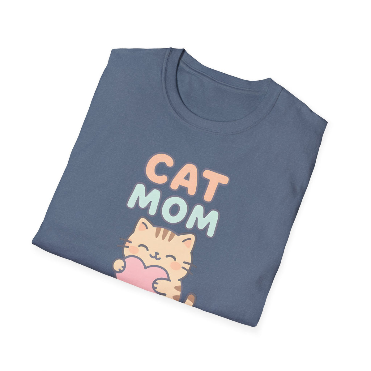 Cat Mom with Heart T-Shirt – Unisex Gildan Softstyle Tee